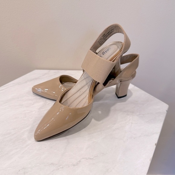 easy street Shoes - 🔥Easy Street Elegant Tan Women's Heels🔥